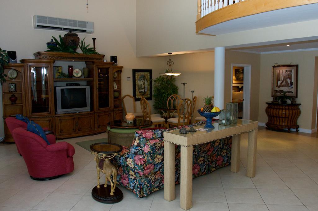 Sunrise Beach Club And Villas - Paradise Island Номер фото